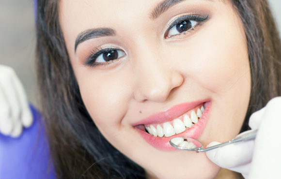 dental clinic whitening services